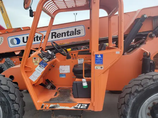 2016 SKYTRAK 6042 Forklift