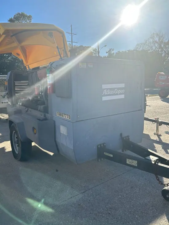 2017 Atlas Copco XAS440JD T4F Air Compressor