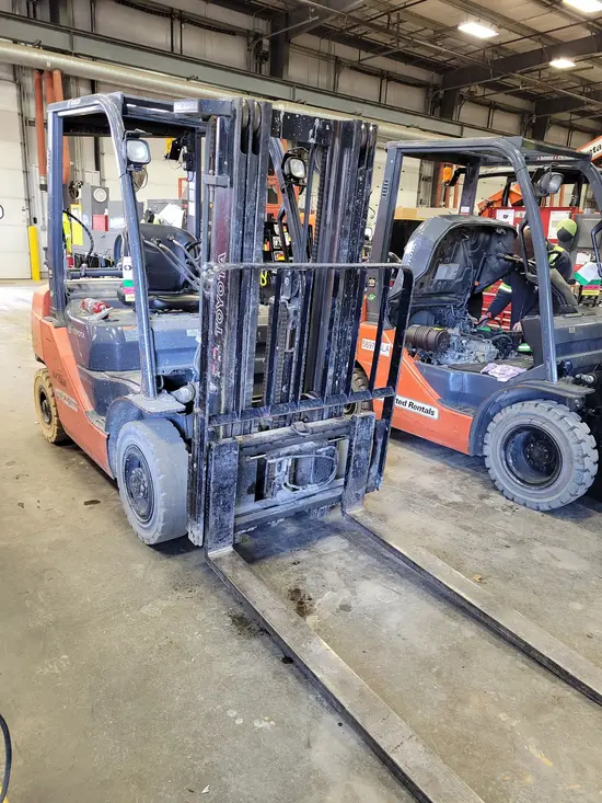 2016 Toyota 8FGU25 Warehouse Forklift