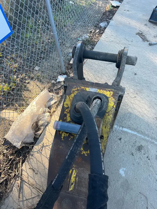 2017 Atlas Copco MB1700 Attachment