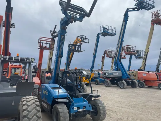 2017 Genie GTH-5519 Forklift