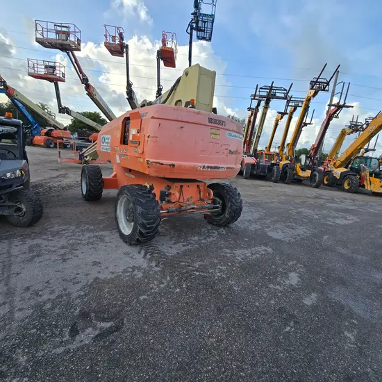 2015 JLG 800S Boom Lift