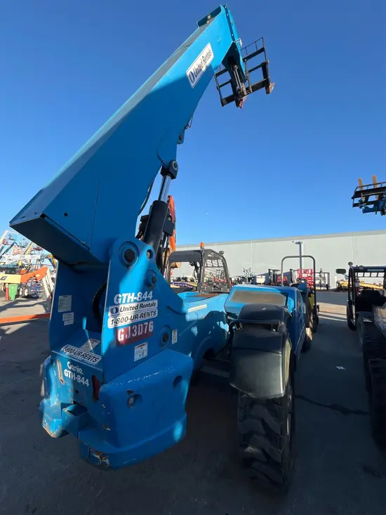 2015 Genie GTH-844 Forklift