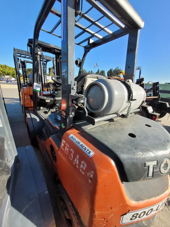 2017 Toyota 8FGU25 Warehouse Forklift