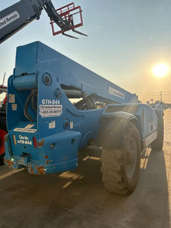 2015 Genie GTH-844 Forklift
