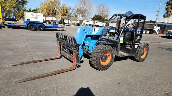 2015 Genie GTH-5519 Forklift