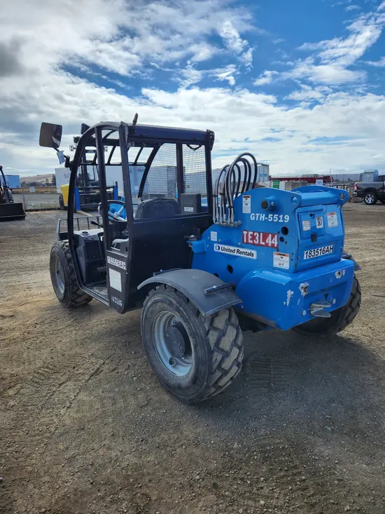 2016 Genie GTH-5519 Forklift
