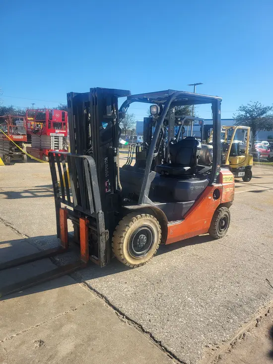 2019 Toyota 8FGU25 Warehouse Forklift