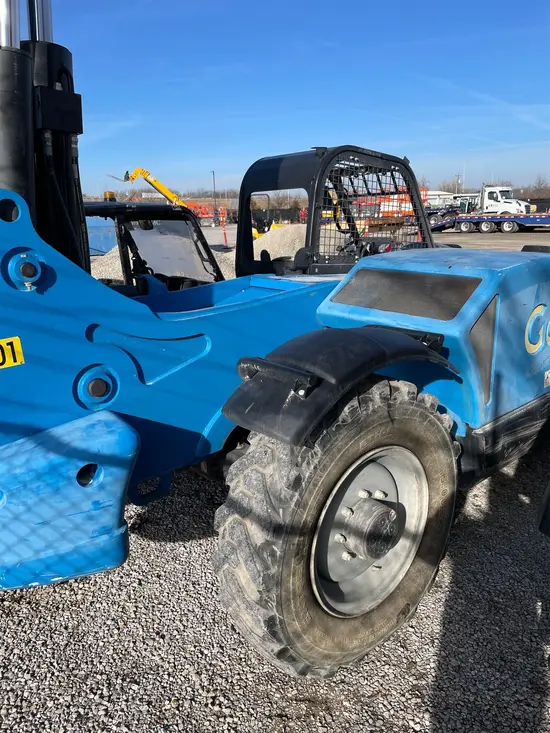 2015 Genie GTH-844 Forklift
