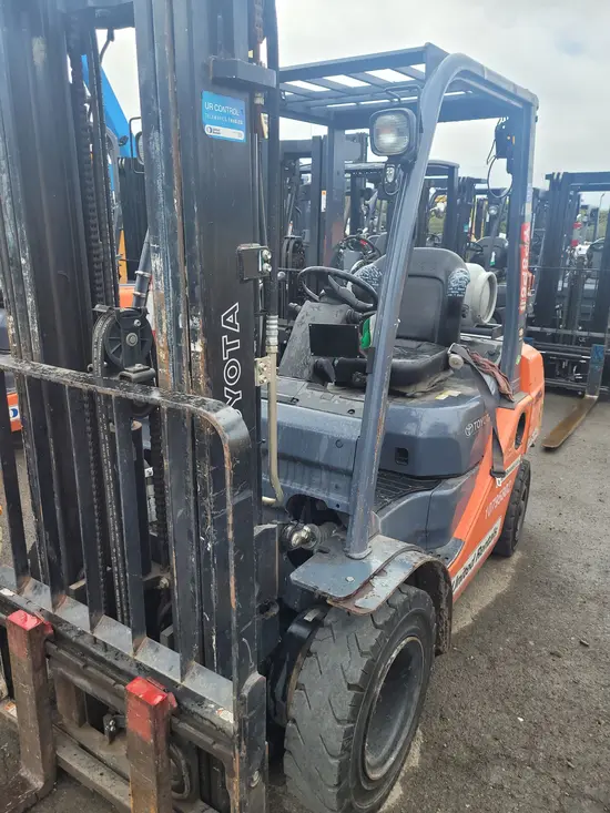 2018 Toyota 8FGU25 Warehouse Forklift