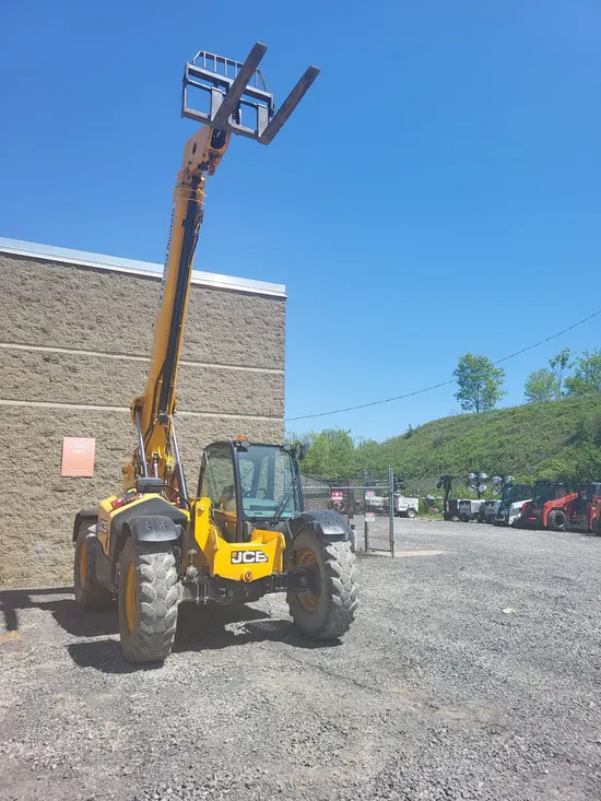 2019 JCB 507-42 Forklift
