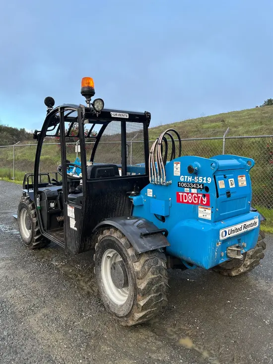 2017 Genie GTH-5519 Forklift