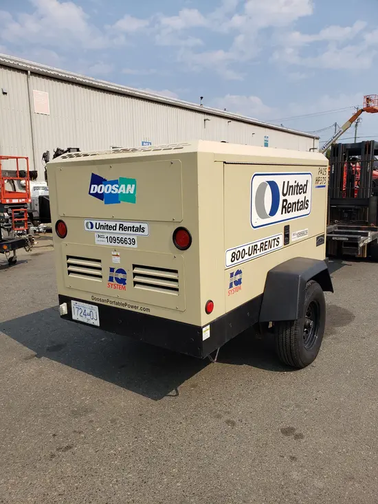 2019 Doosan P425/HP375EXT4I Air Compressor