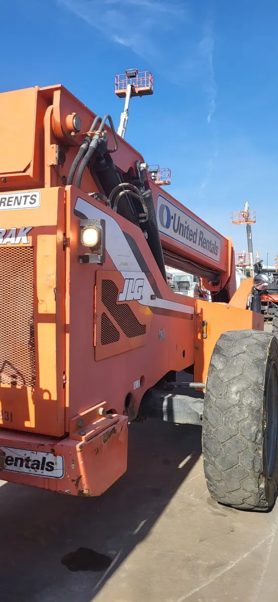 2015 SKYTRAK 8042 Forklift