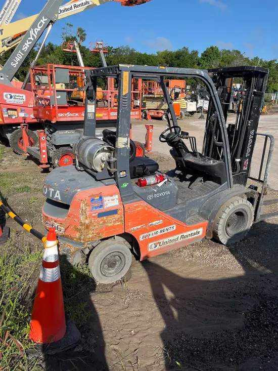 2019 Toyota 8FGU25 Warehouse Forklift