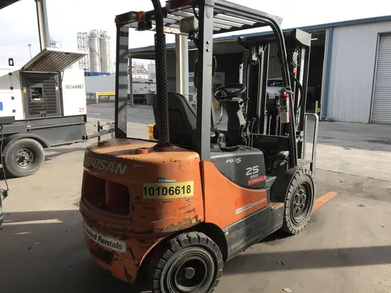 2013 Doosan D25S-5 Forklift