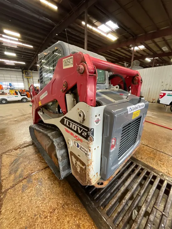 2017 Takeuchi TL10V2-CR Track Loader