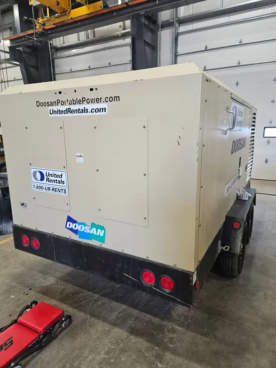2018 Doosan XP825/HP750WCU Air Compressor