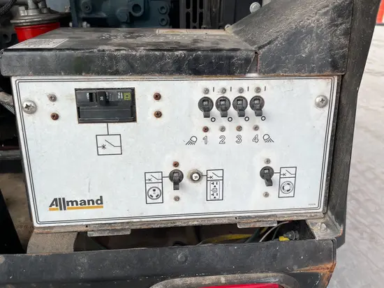 2018 Allmand NL-V Towable Light Tower