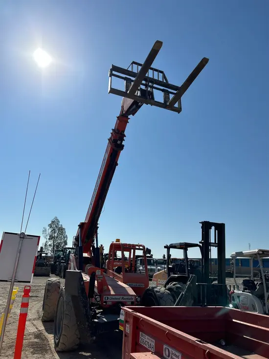 2015 SKYTRAK 10054 Forklift