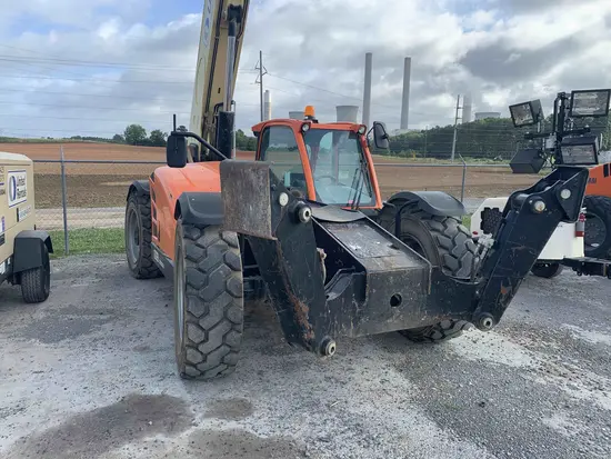 2016 JLG 1055 Forklift