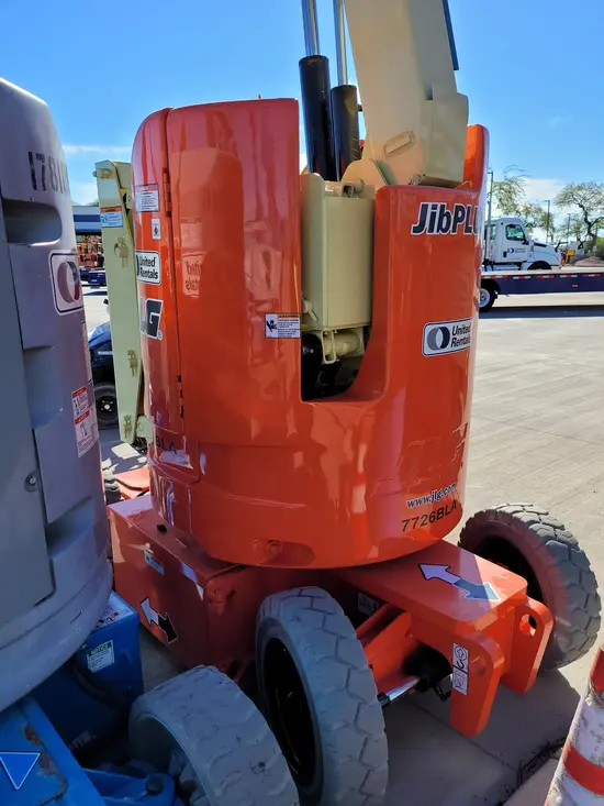2014 JLG E300AJP Articulating Boom Lift
