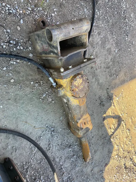 2014 Atlas Copco SB 452 Attachment