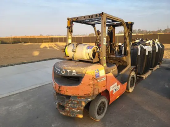 2016 Toyota 8FGU25 Warehouse Forklift
