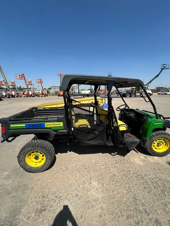 2022 John Deere XUV855M S4 Utility Vehicle