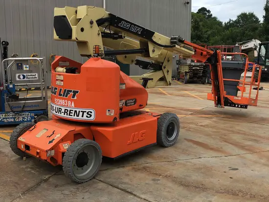 2012 JLG E400AJPN Articulating Boom Lift