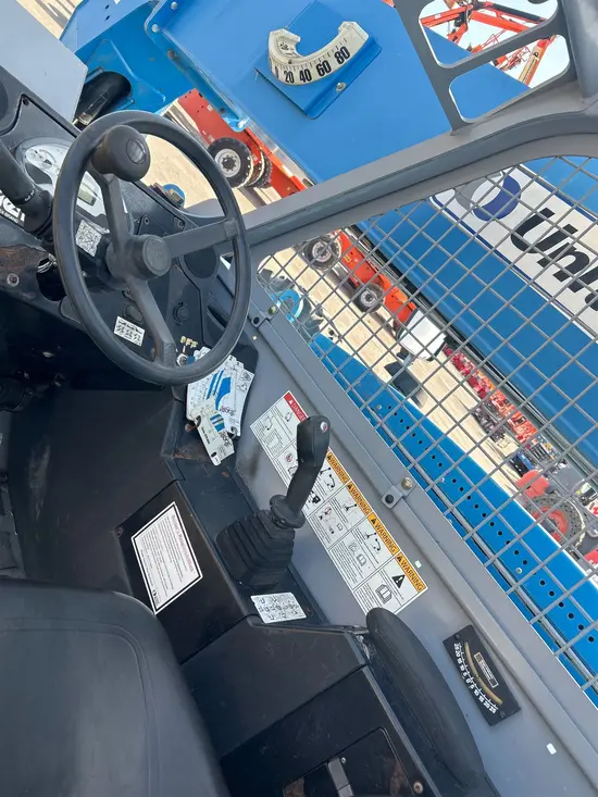 2013 Genie GTH-844 Forklift