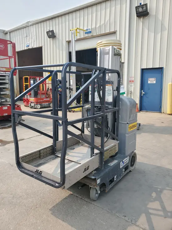 2016 JLG 20MVL Self-Propelled One-Person Lift