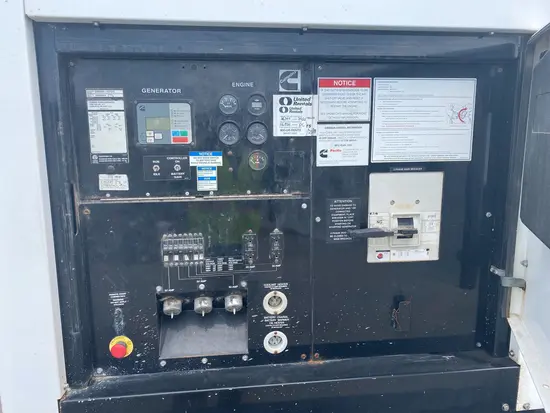 2016 Cummins C300D6R WOG Diesel Generator