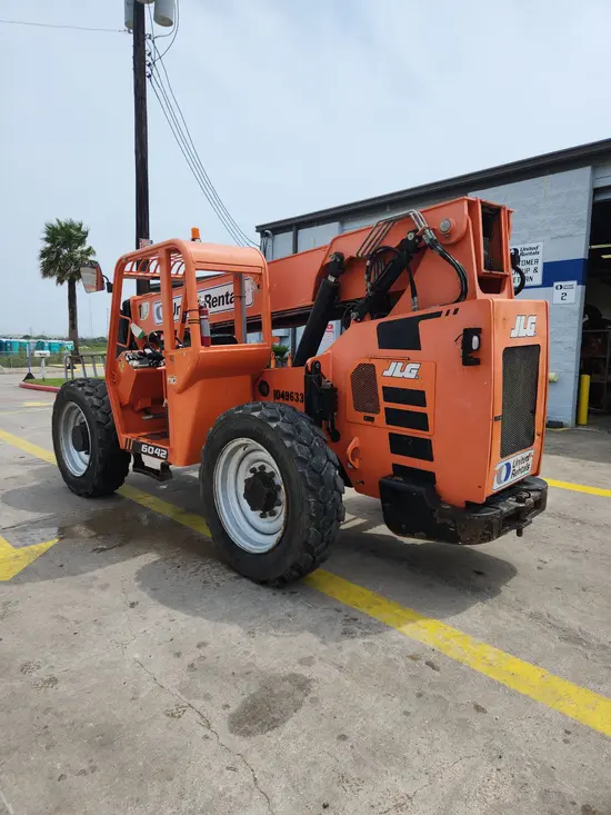 2016 SKYTRAK 6042 Forklift