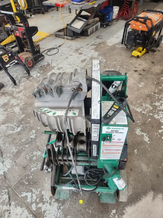 2017 Greenlee 854DX Bender