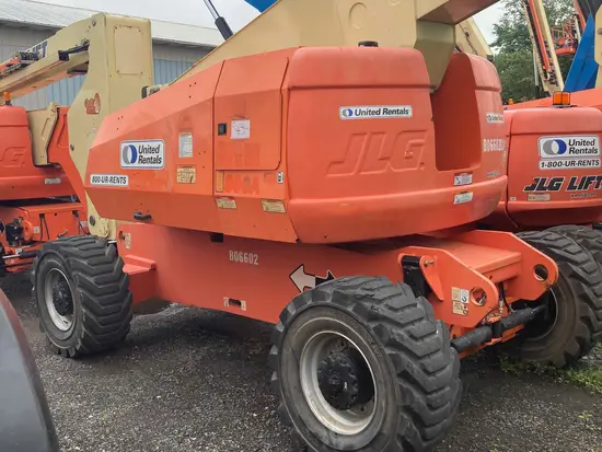 2013 JLG 800A Articulating Boom Lift