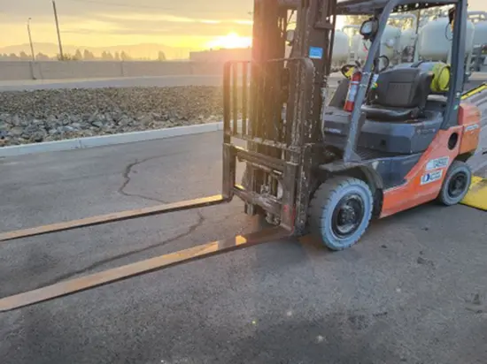 2016 Toyota 8FGU25 Warehouse Forklift