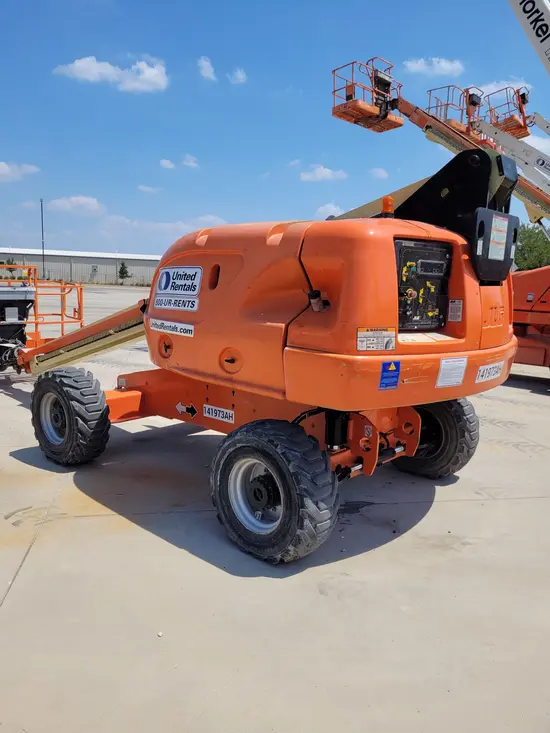 2014 JLG 400S Boom Lift