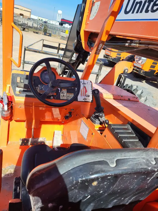 2017 SKYTRAK 8042 Forklift