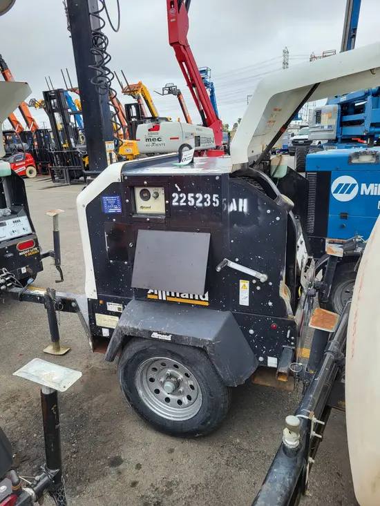 2019 Allmand NLV-ML3EC Portable Work Light