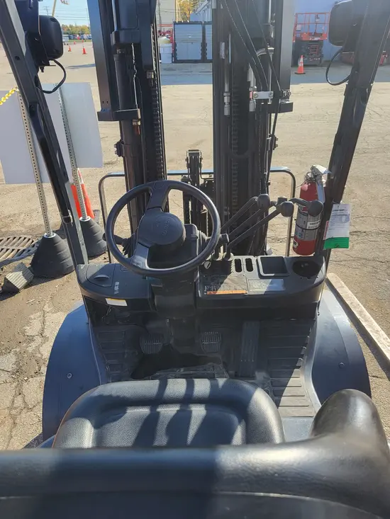 2018 Toyota 8FGU30 Warehouse Forklift