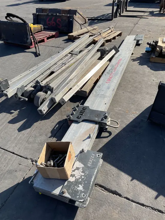 2015 EME 11000R-15 Crane