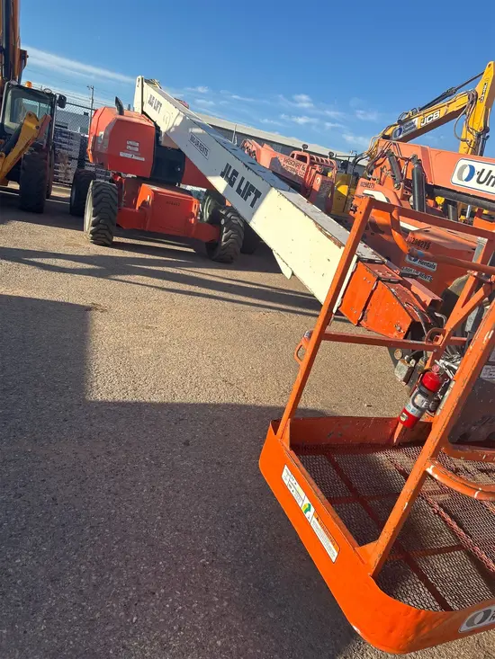 2013 JLG 800S Boom Lift