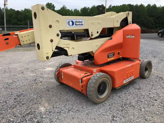 2014 JLG E400AJPN Articulating Boom Lift