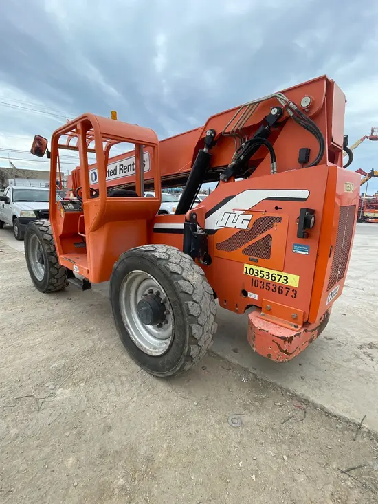 2015 SKYTRAK 6042 Forklift