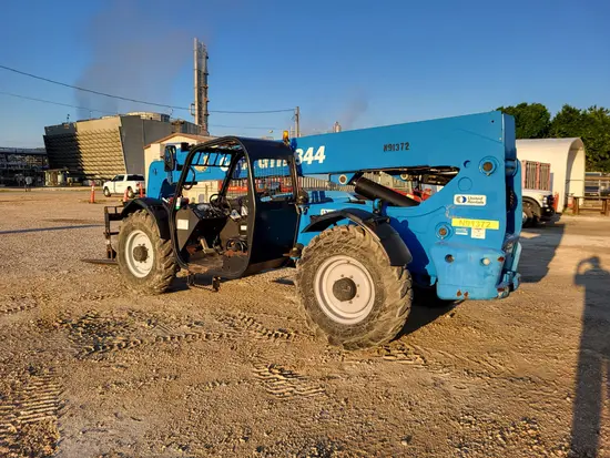 2015 Genie GTH-844D Forklift