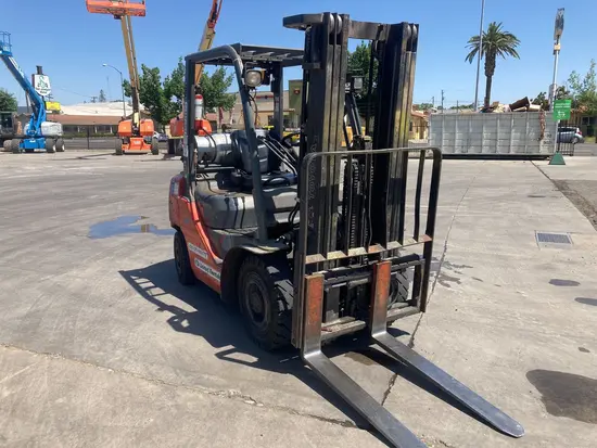 2018 Toyota 8FGU25 Warehouse Forklift