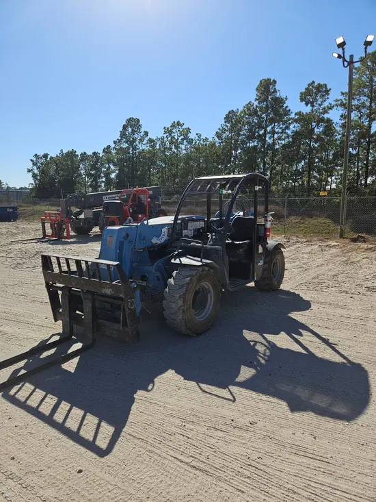 2017 Genie GTH-5519 Forklift