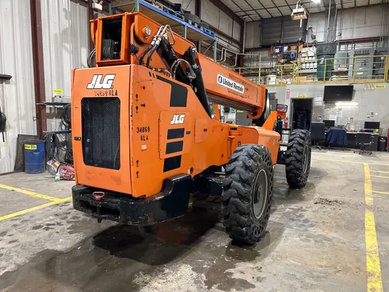 2016 SKYTRAK 8042 Forklift
