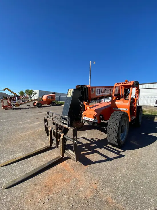 2016 SKYTRAK 6042 Forklift